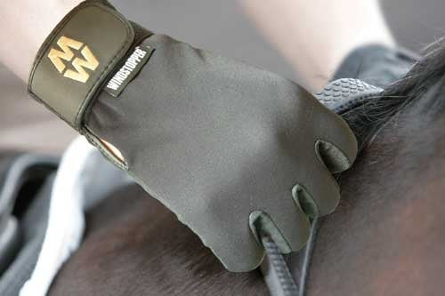 Macwet Climatic Equestrian Gloves- Climatec Back-Shorter Cuff